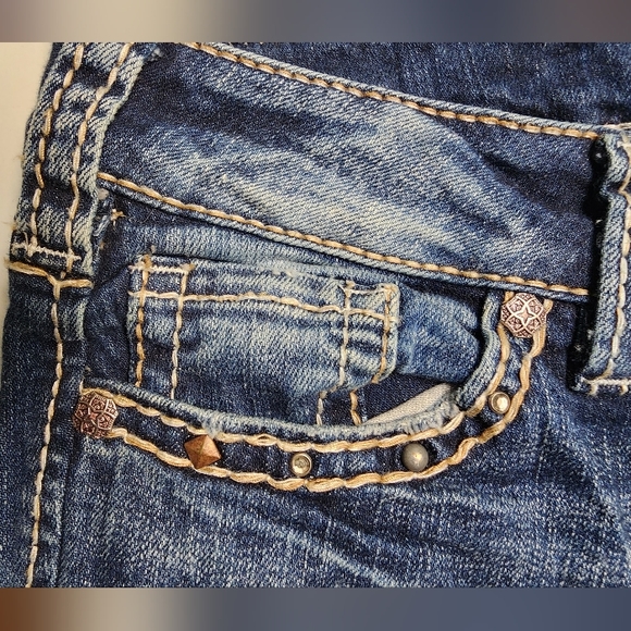 Silver Jeans Co, SUKI, Mid rise, Boot cut jeans, Size 29x31 - Picture 6 of 11